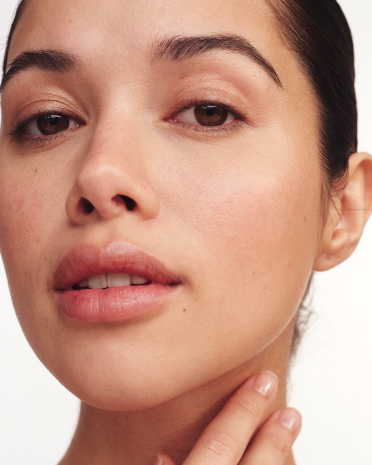 Microneedling Explained: What It Is, How It Works and What to Expect