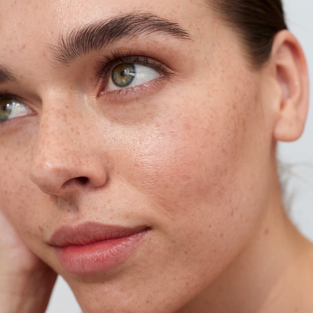 How to Quickly Reduce Facial Redness (Derm-Backed Tips That Actually Work)