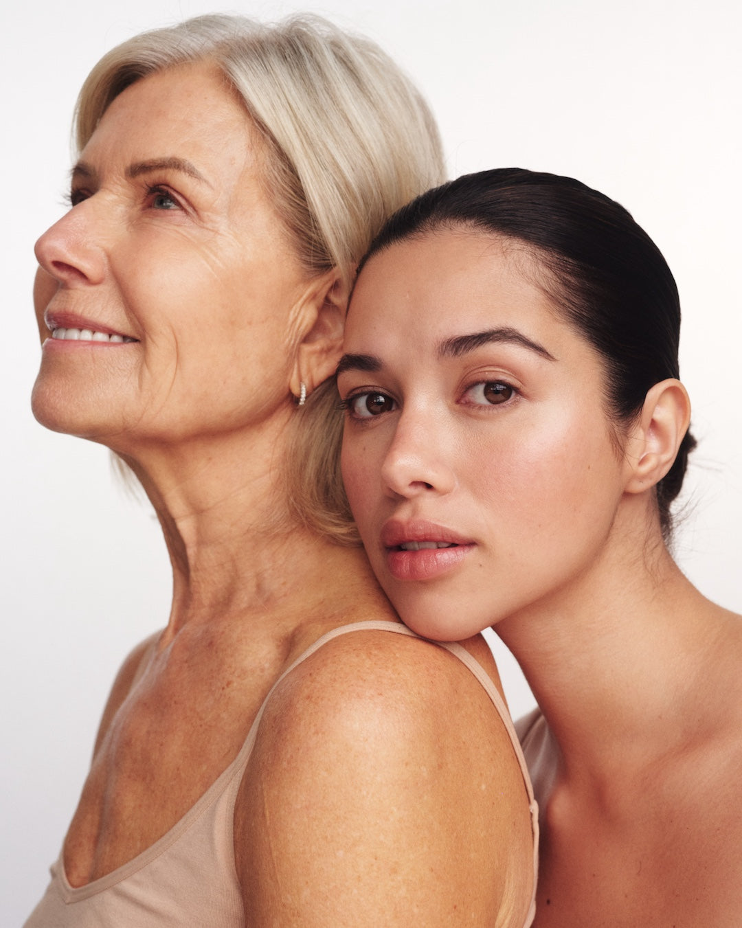 Mother’s Day Gift Guide 2025: For the Refined Mum