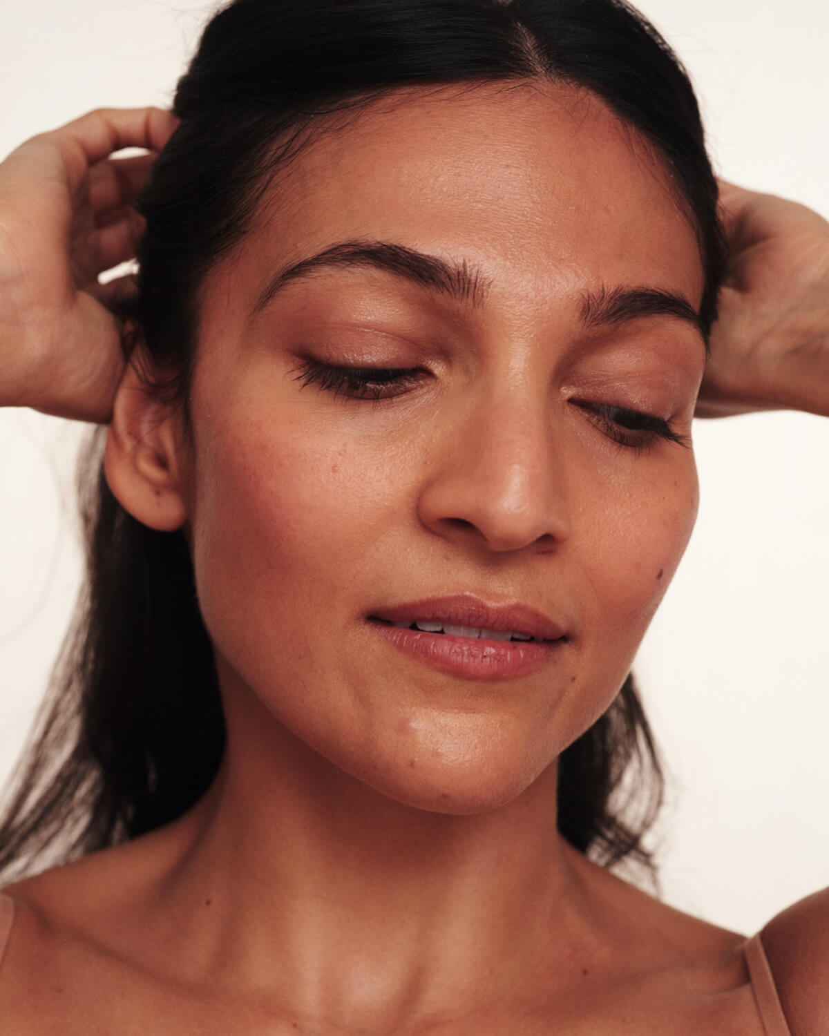 Salicylic Acid: How This Gentle Exfoliant Works and How to Use It Well